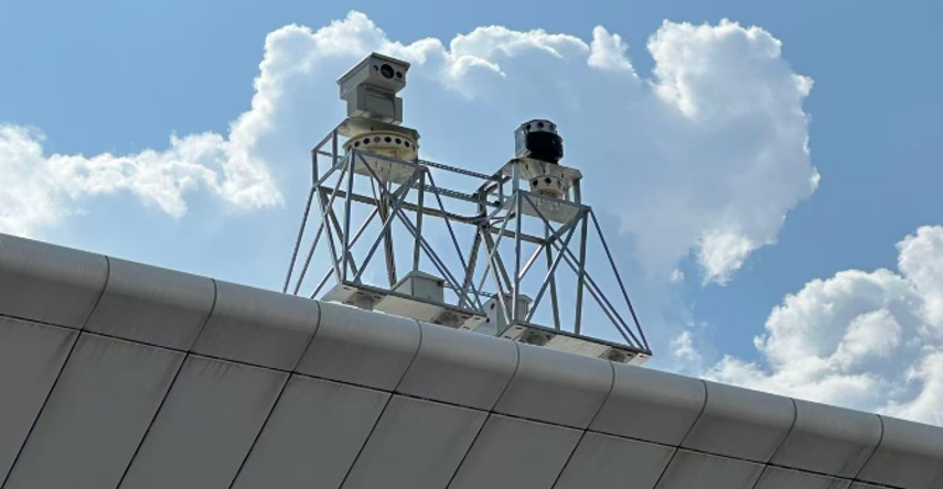 Guangzhou Baiyun International Airport — South Parallel Taxiway Optical Assistance System
